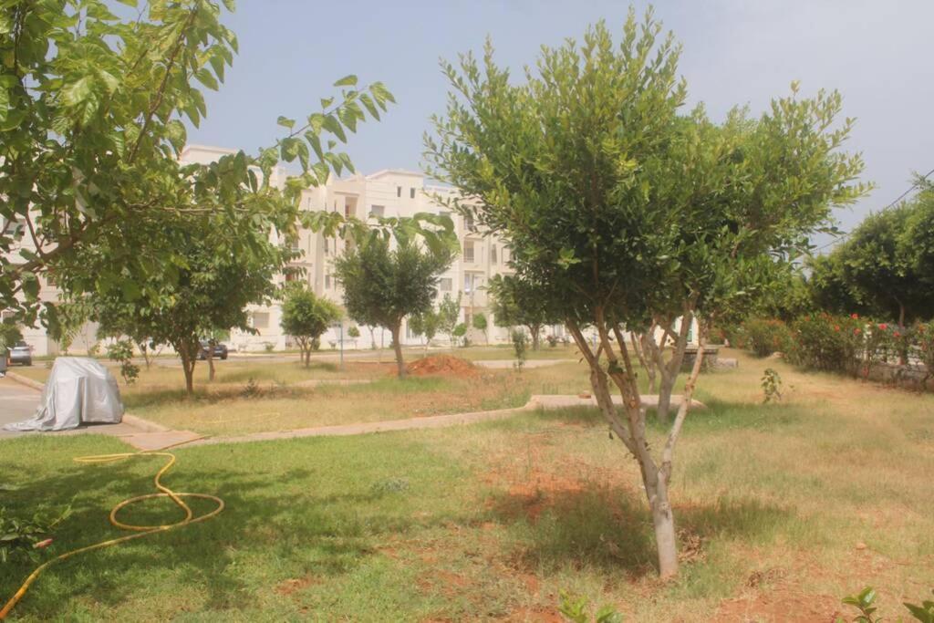 Charmant Appartement Marocain Au Coeur De Saïdia Exteriör bild